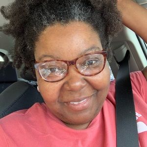 Meet your Posher, Tomekia